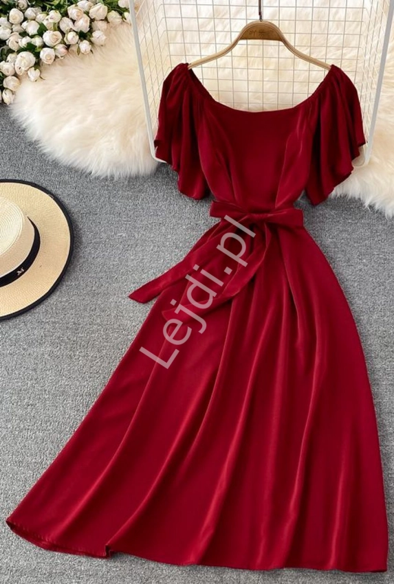 Rozkloszowana sukienka czerwona z zwiewnym rękawem 7767