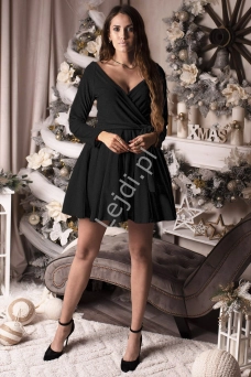 Rozkloszowana sukienka welurowa w czarnym kolorze, rozmiary od 34 do 52
