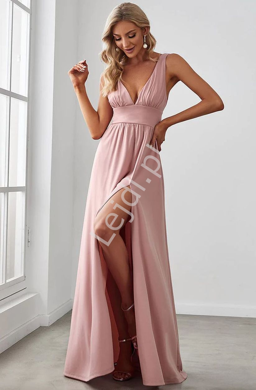 Różowa sukienka wieczorowa o klasycznym kroju