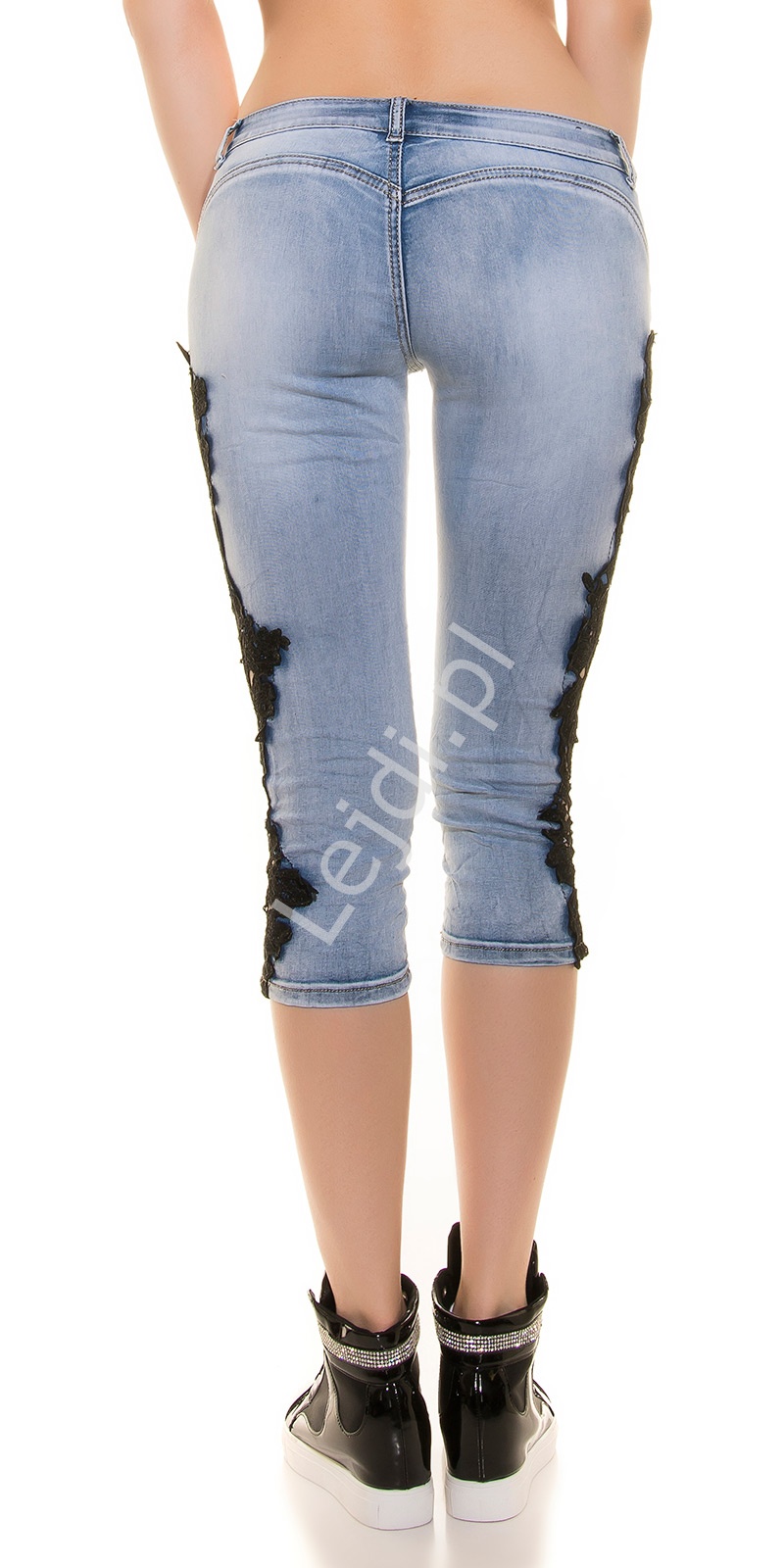 Rybaczki jeansowe z gipiurową czarną koronką K600-390