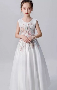 Satynowa suknia wieczorowa dla dziewczynki z kwiatowy haftem i perełkami 162