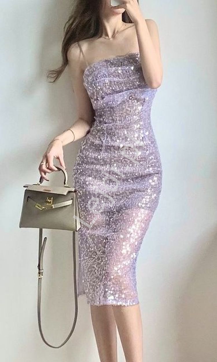 Seksowna sukienka cekinowa w kolorze wrzosu