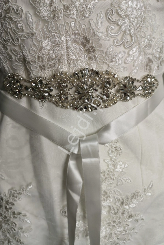 Ślubny pasek do sukien ślubnych z kryształkami i sztucznymi perełkami 910