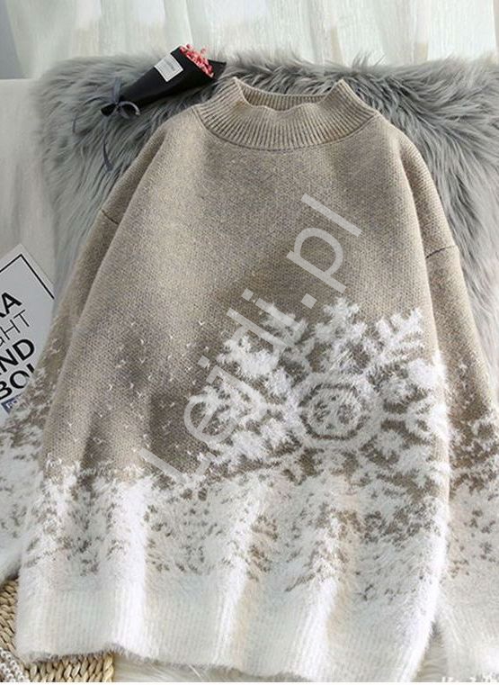 Stylowy sweter damski w zimowym klimacie, ciepły sweter khaki z białą śnieżynką 3531 - Lejdi