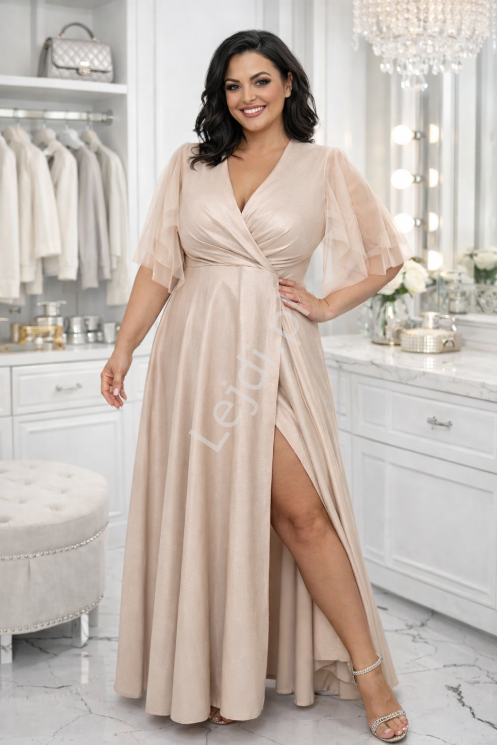 Sukienka na wesele jasny złoty beż Evita wyszczuplająca z tiulowym rękawem Plus Size