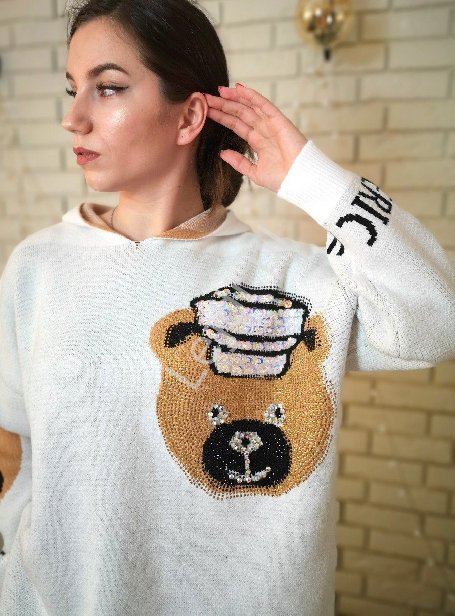 Sweter damski z kapturem z kryształkowym misiem LUXURY PREMIUM 