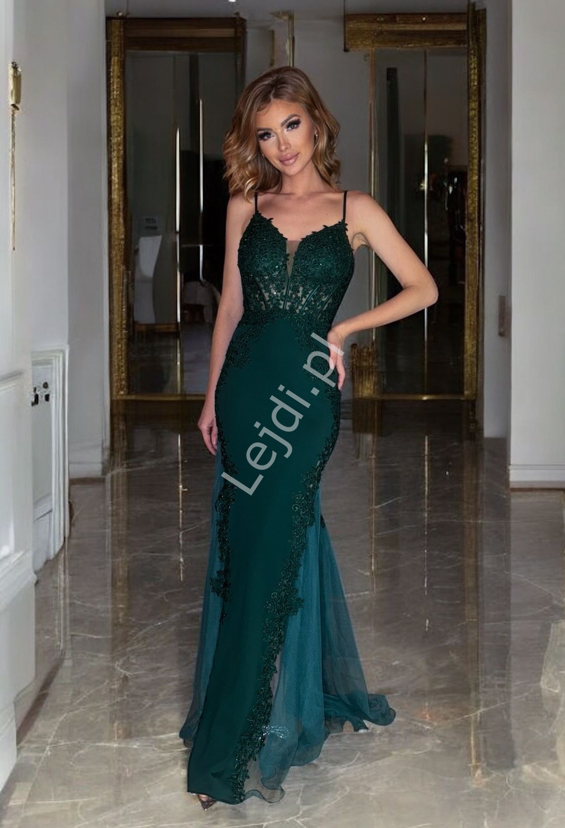 Zielona sukienka z gipiurą – zmysłowa suknia wieczorowa Lejdi.pl