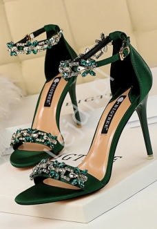zielone sandały