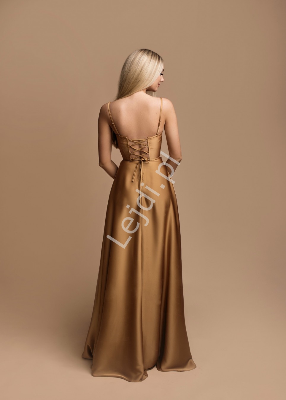 Złota sukienka satynowa z gorsetową wiązaną górą 2331